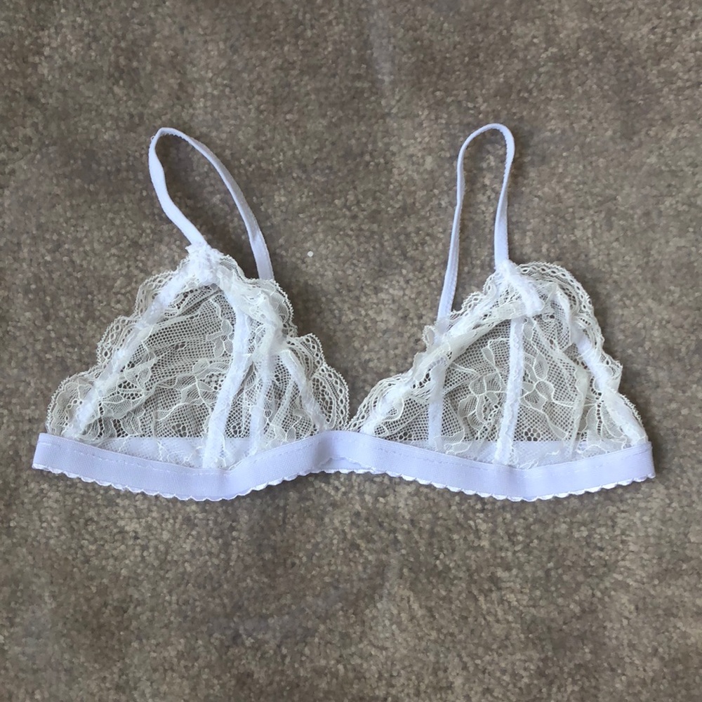 White Wireless Bra